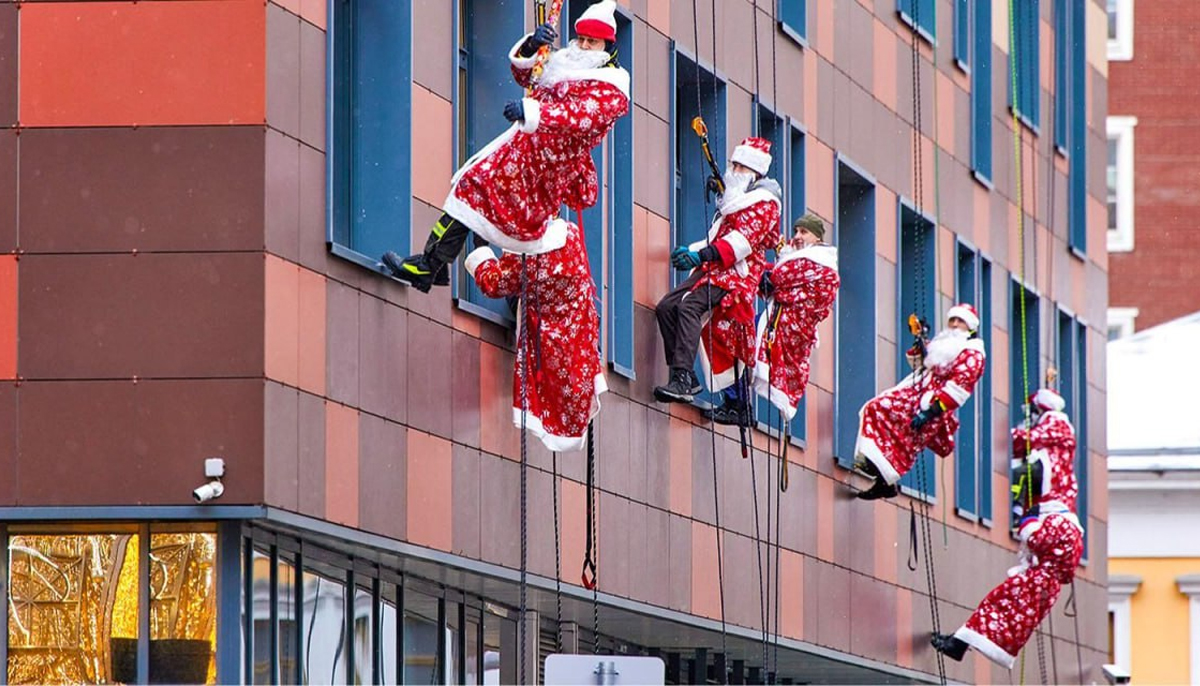 Новогоднее чудо в детских больницах!